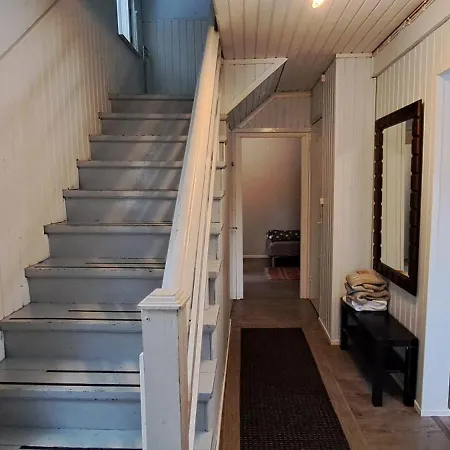 Βίλα Omakotitalo Karhula Κότκα